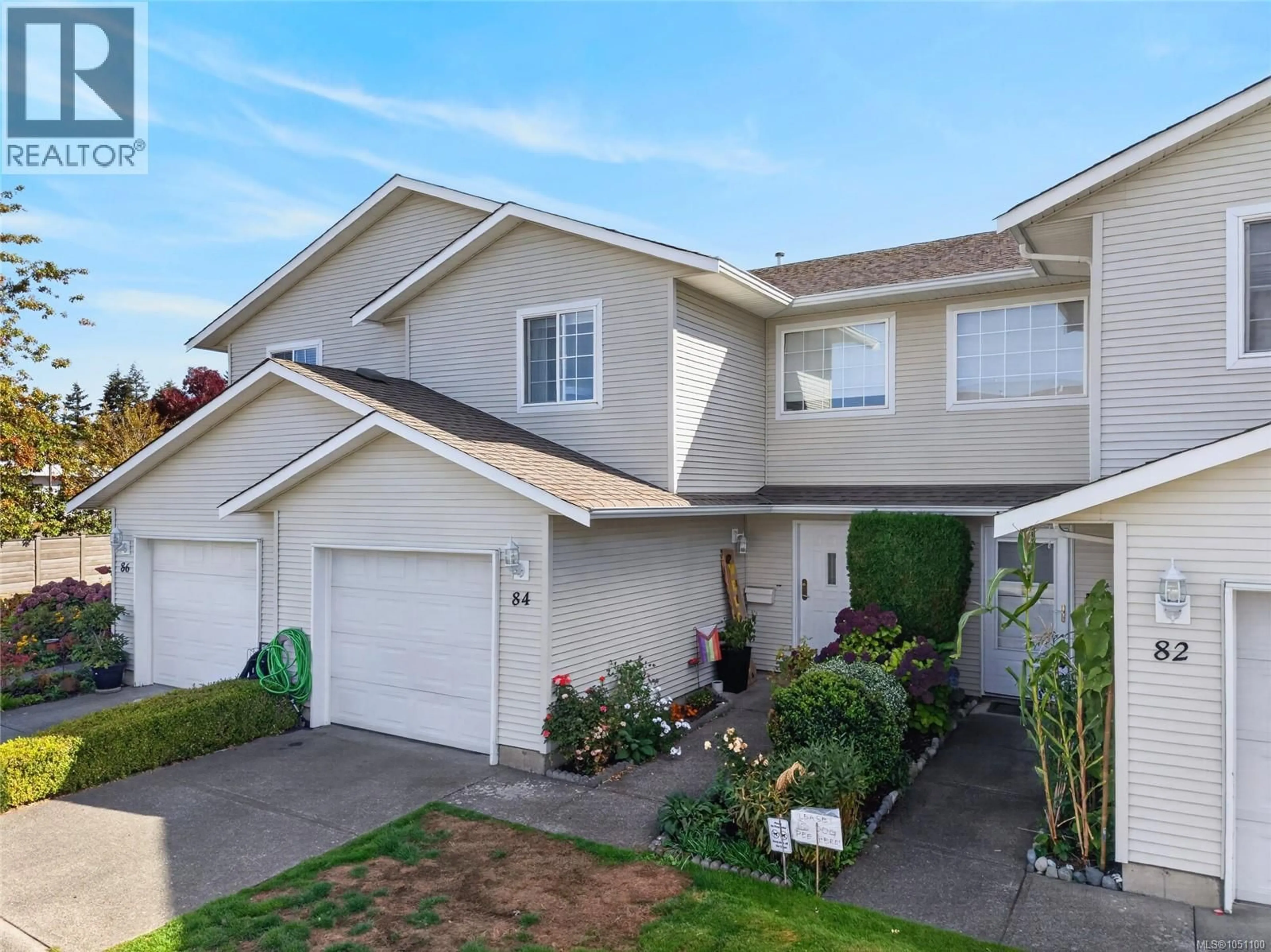 Home with vinyl exterior material, street for 84 - 717 ASPEN ROAD, Comox British Columbia V9M3X4