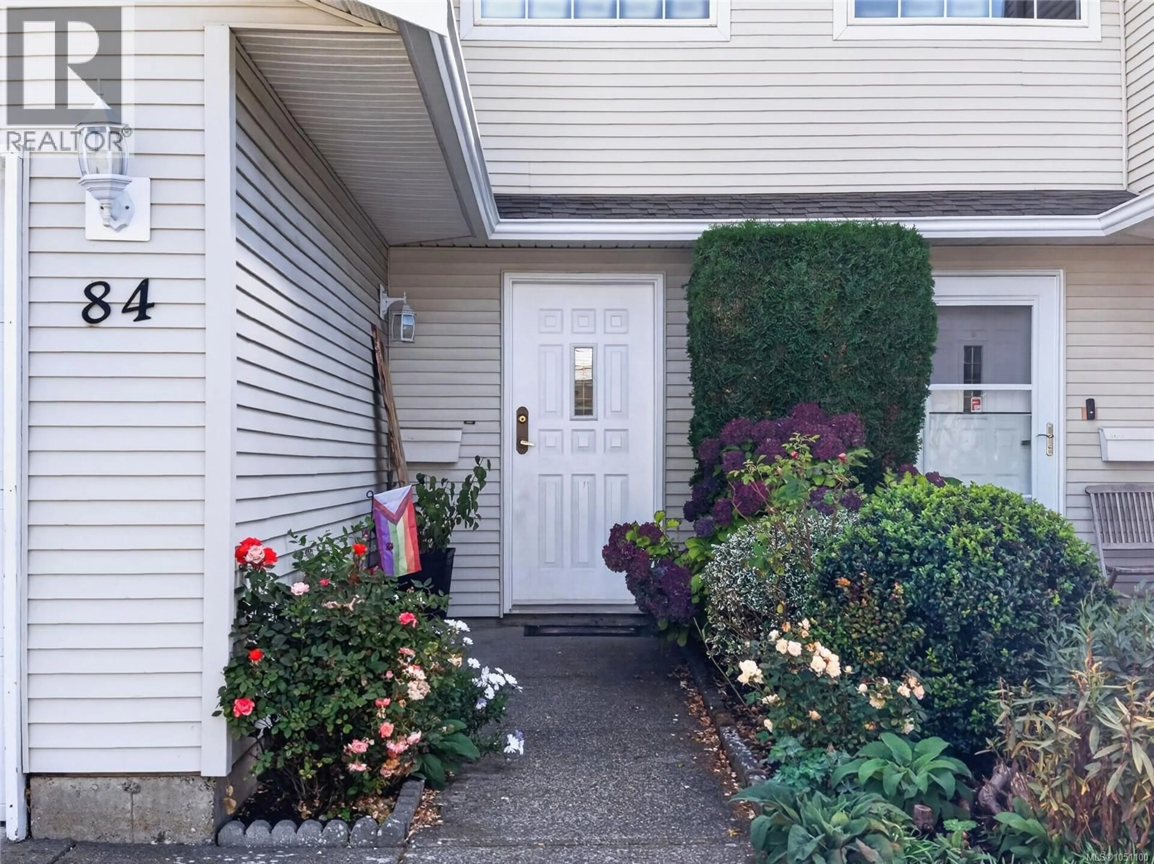 Indoor entryway for 84 - 717 ASPEN ROAD, Comox British Columbia V9M3X4