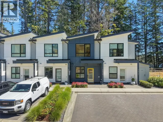 2839 CASTER PLACE, Langford 3