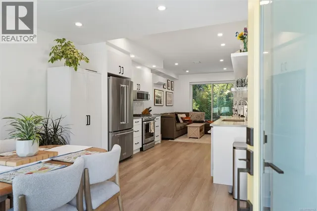 2839 CASTER PLACE, Langford 4
