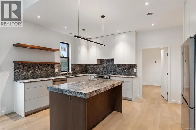 A - 9650 THIRD STREET, Sidney 3