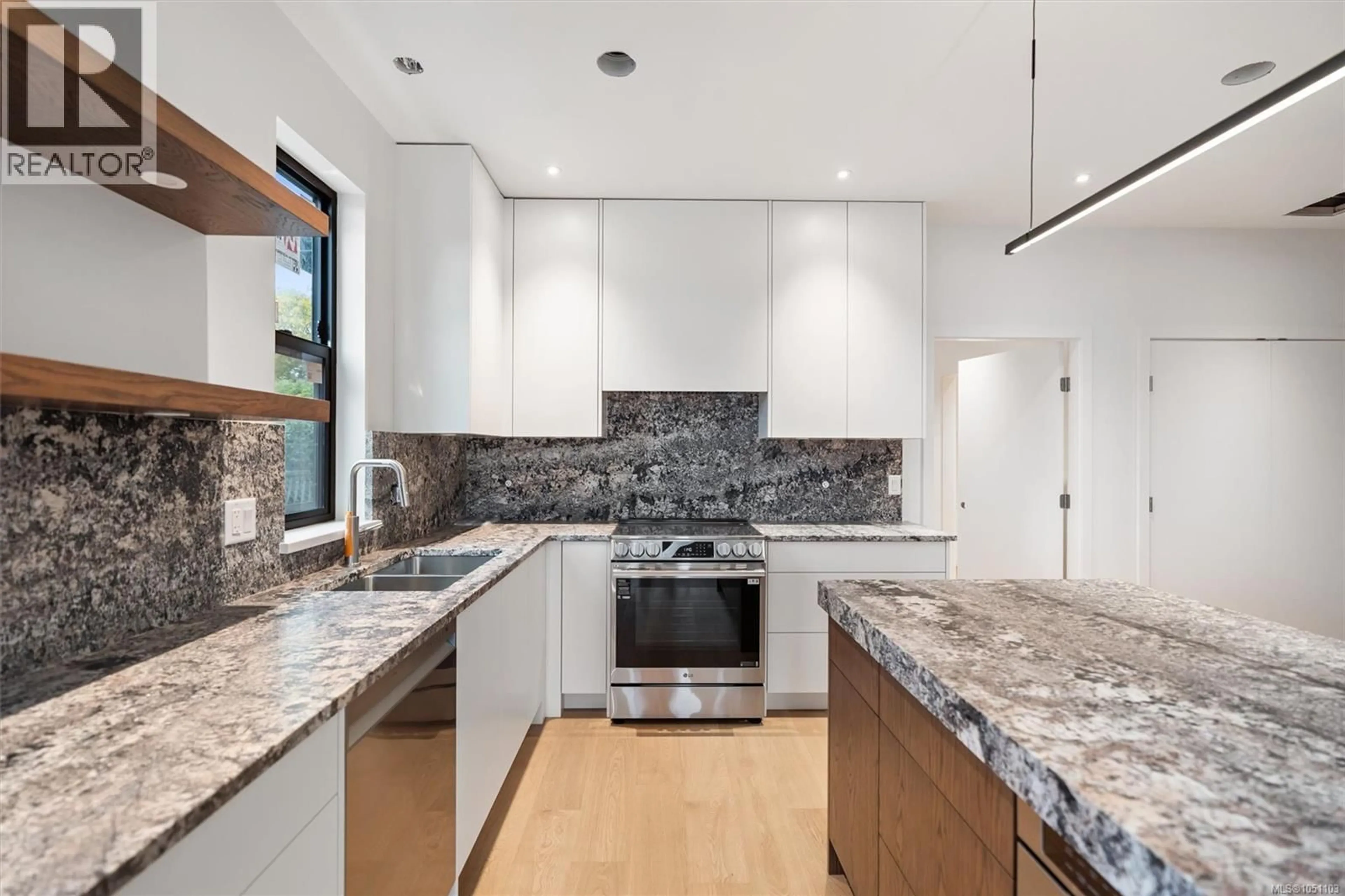 Contemporary kitchen, ceramic/tile floor for A - 9650 THIRD STREET, Sidney British Columbia V8L3A2