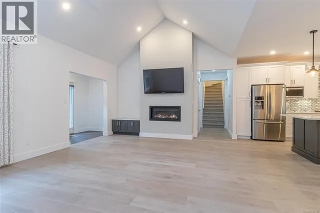3800 CREEKSIDE DRIVE, Bowser 4