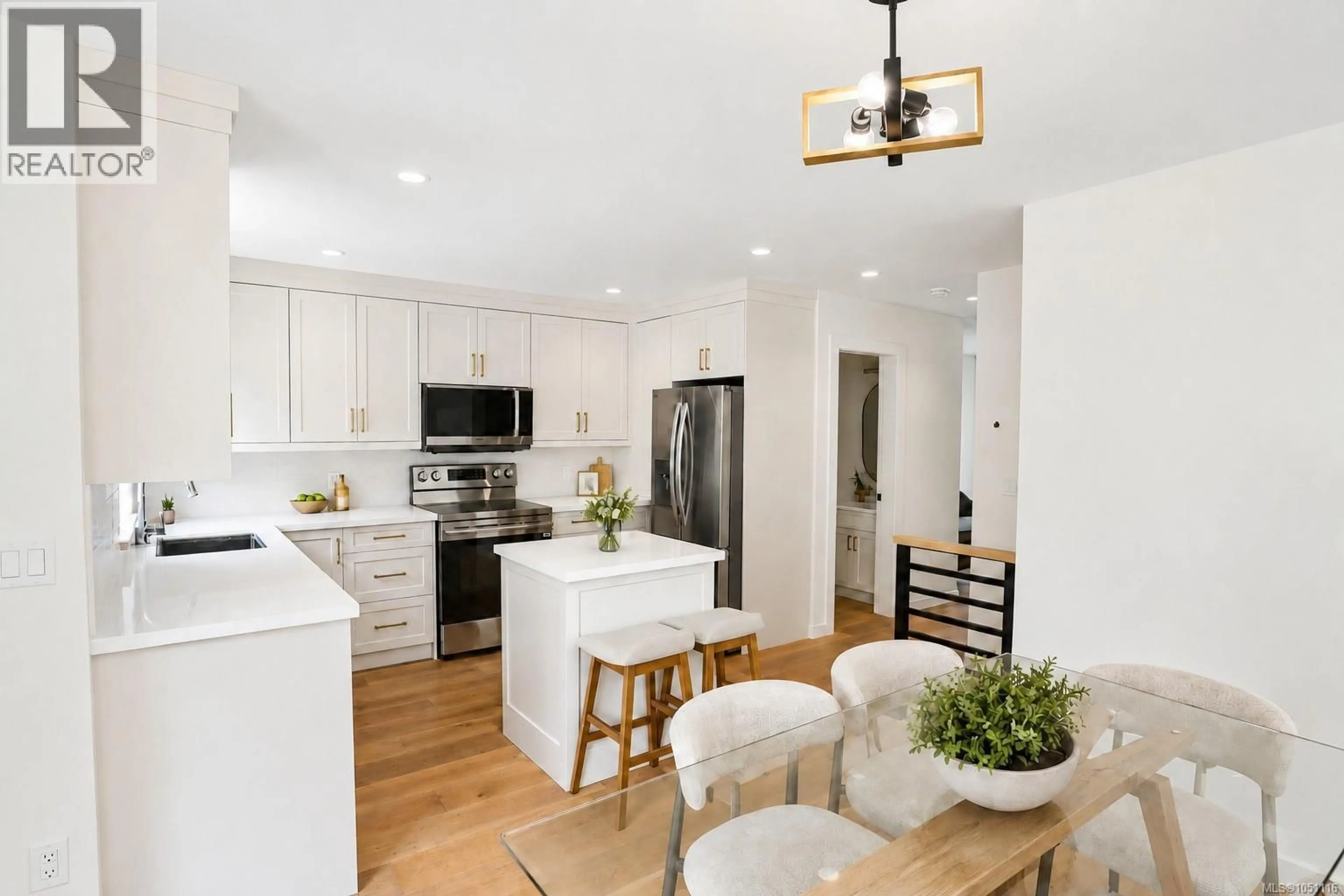 Open concept kitchen, ceramic/tile floor for 32 - 703 TURNER ROAD, Parksville British Columbia V9P1T7