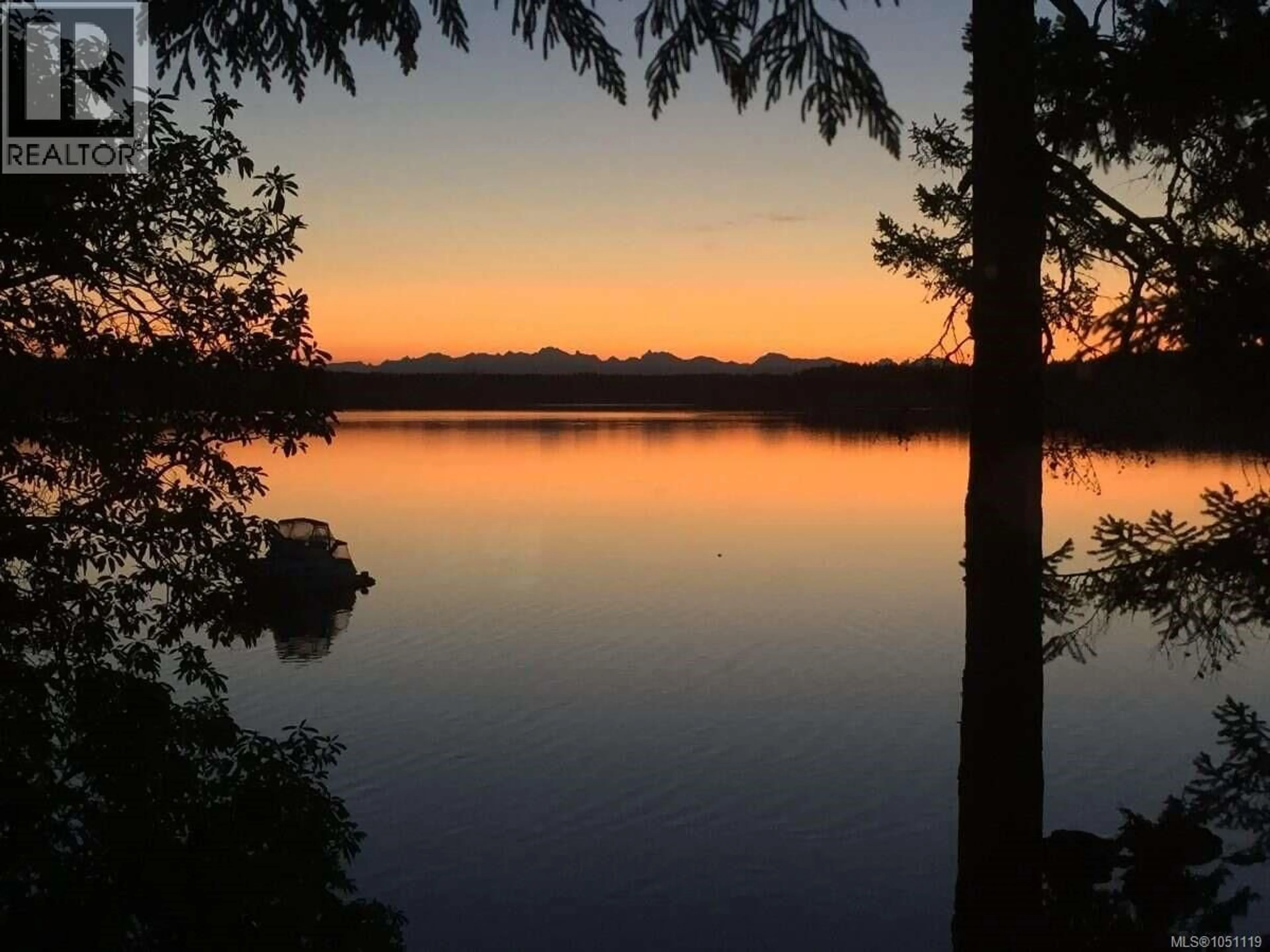 Blurry image for 304 LONG ISLAND LANE, Decourcy Island British Columbia V0R1X7