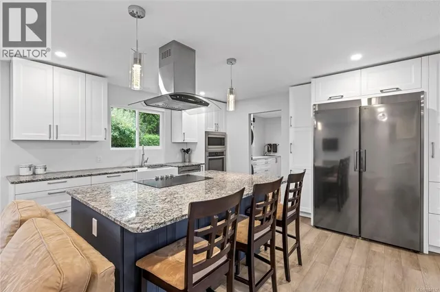 1350 GREENWOOD WAY, French Creek 2