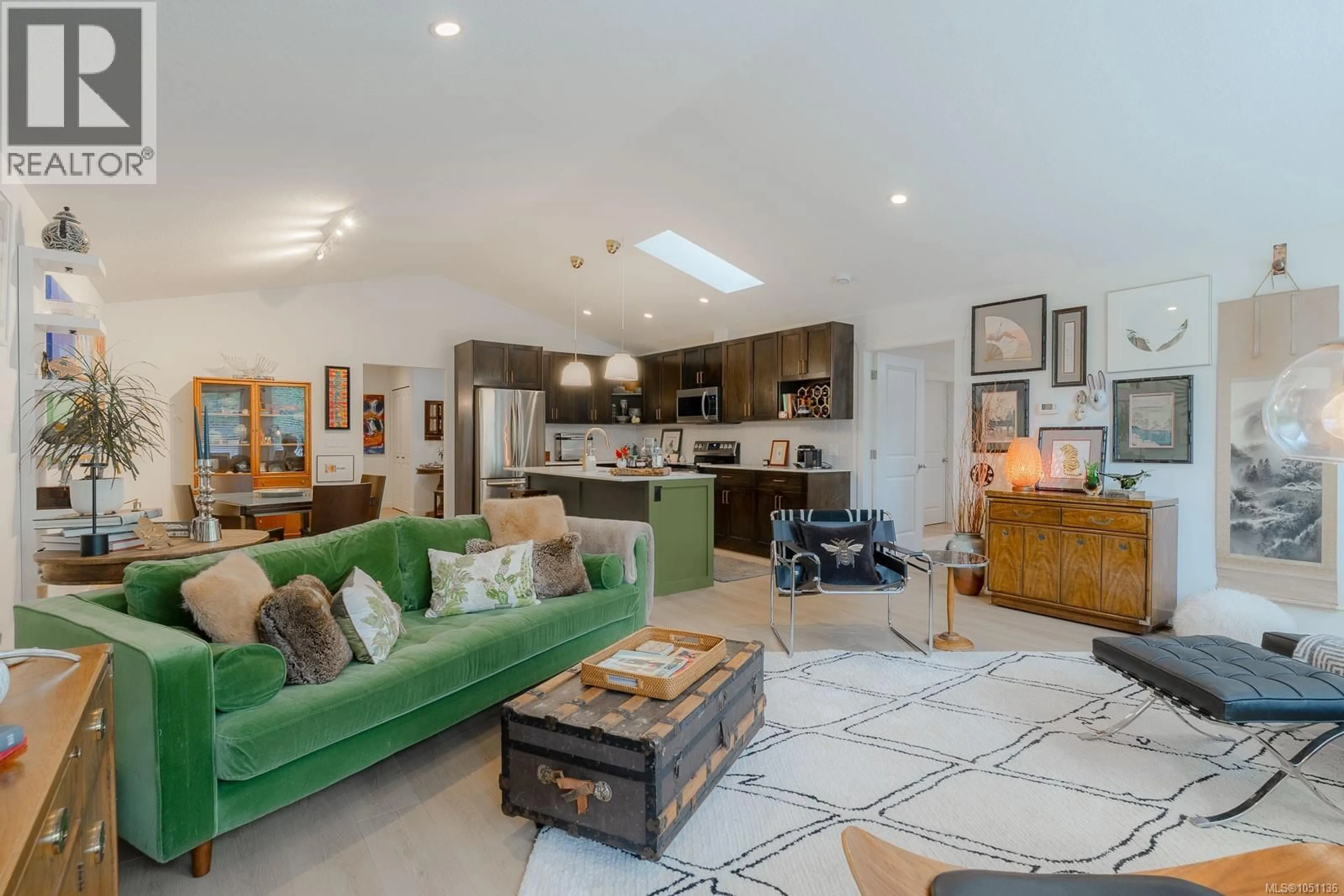 Living room with furniture, unknown for 5 - 3774 12TH AVENUE, Port Alberni British Columbia V9Y5A5