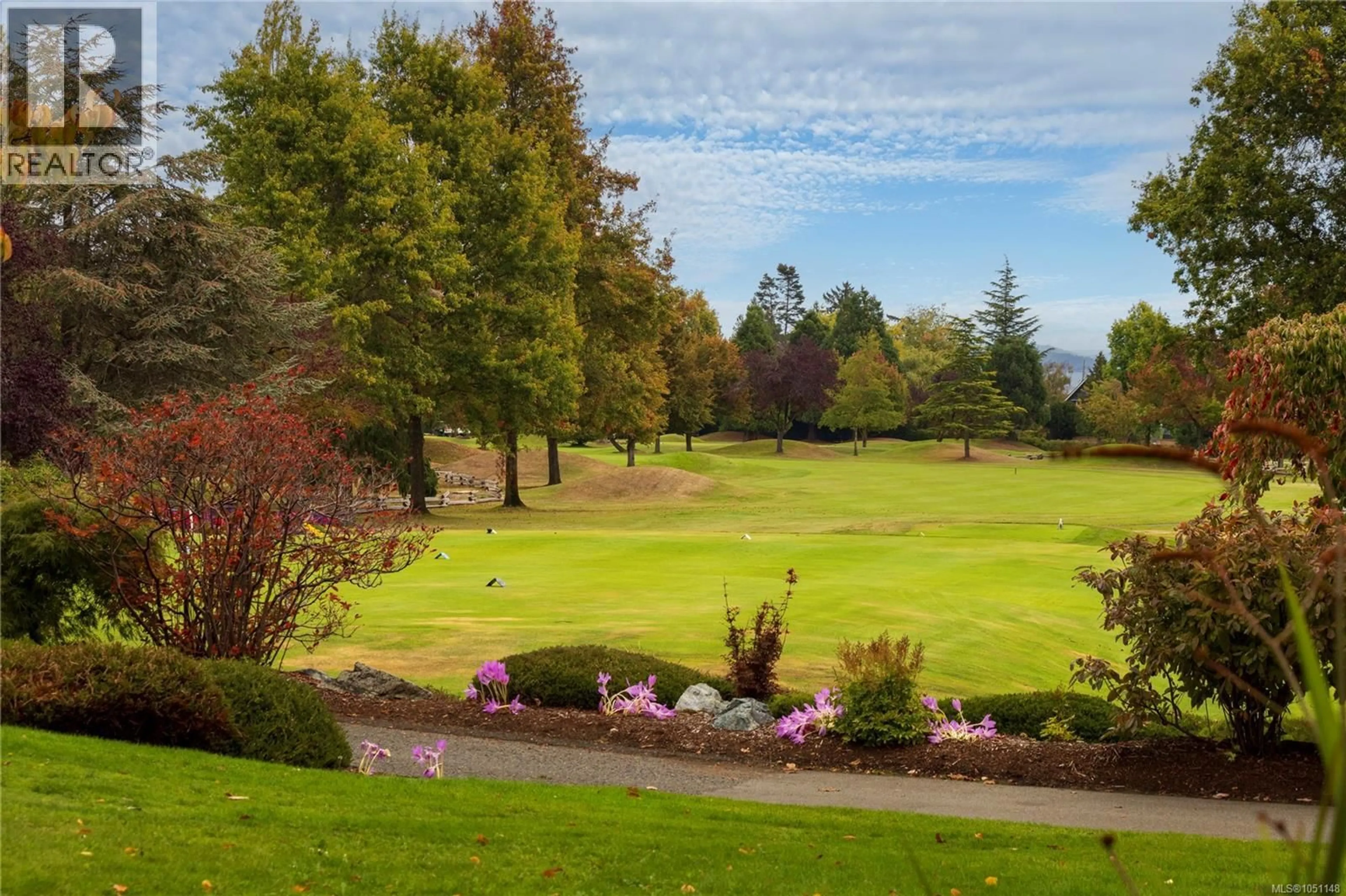 Patio, unknown for 106 - 5329 CORDOVA BAY ROAD, Saanich British Columbia V8Y2L3