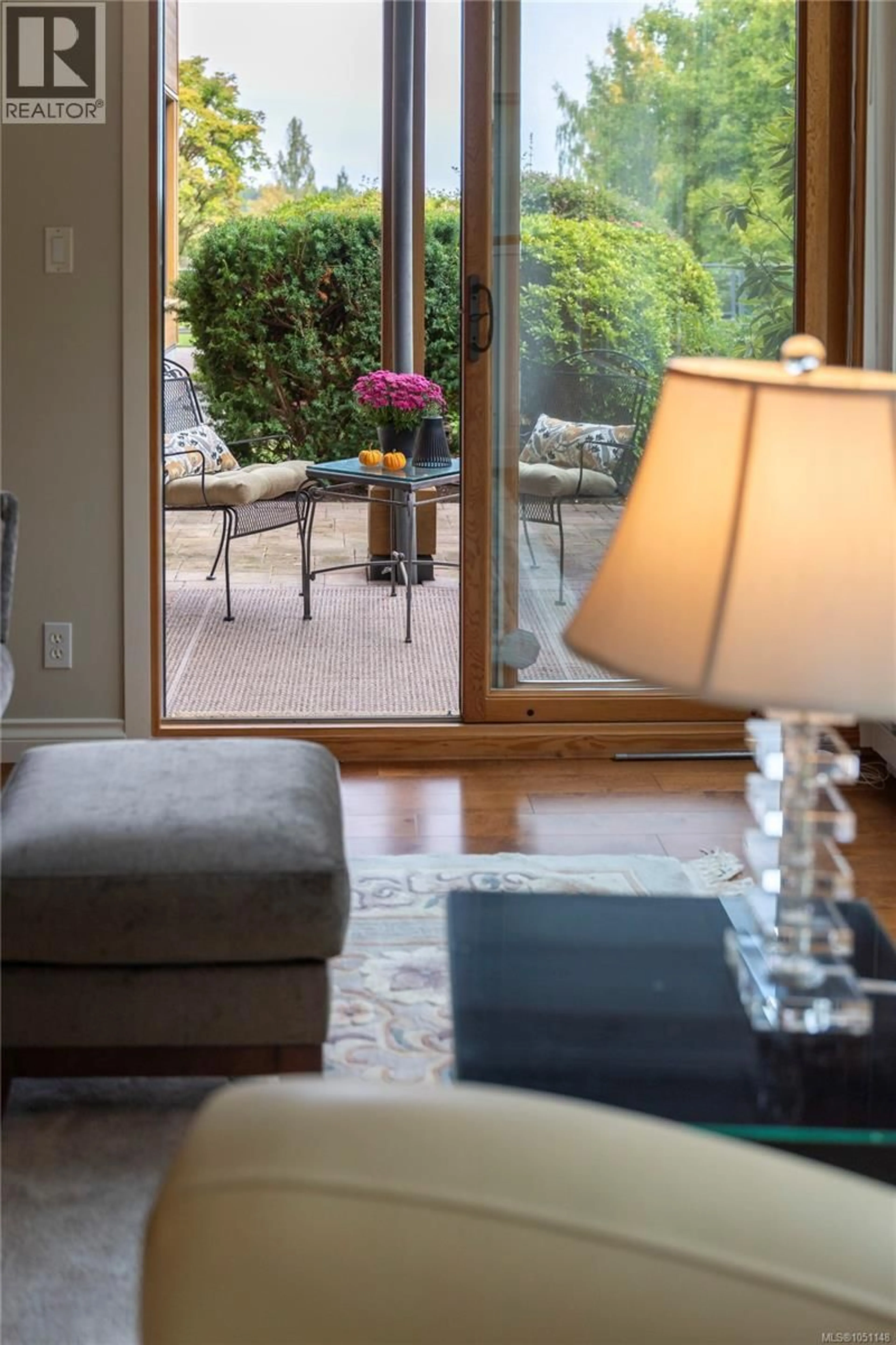 Living room with furniture, unknown for 106 - 5329 CORDOVA BAY ROAD, Saanich British Columbia V8Y2L3