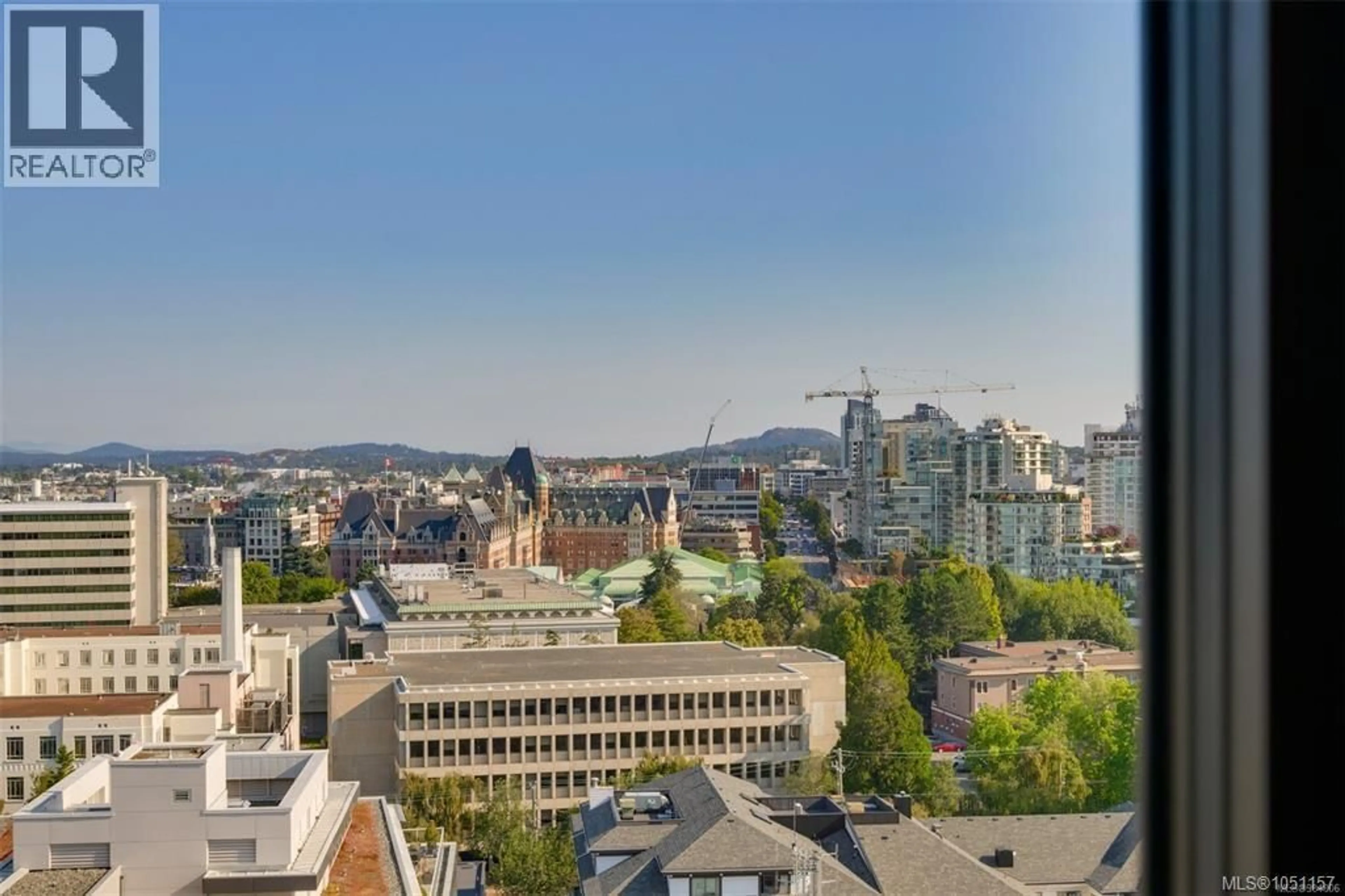 Unknown for 2004 - 647 MICHIGAN STREET, Victoria British Columbia V8V2S9