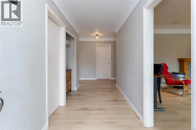 3830 PALO ALTO STREET, Saanich 5