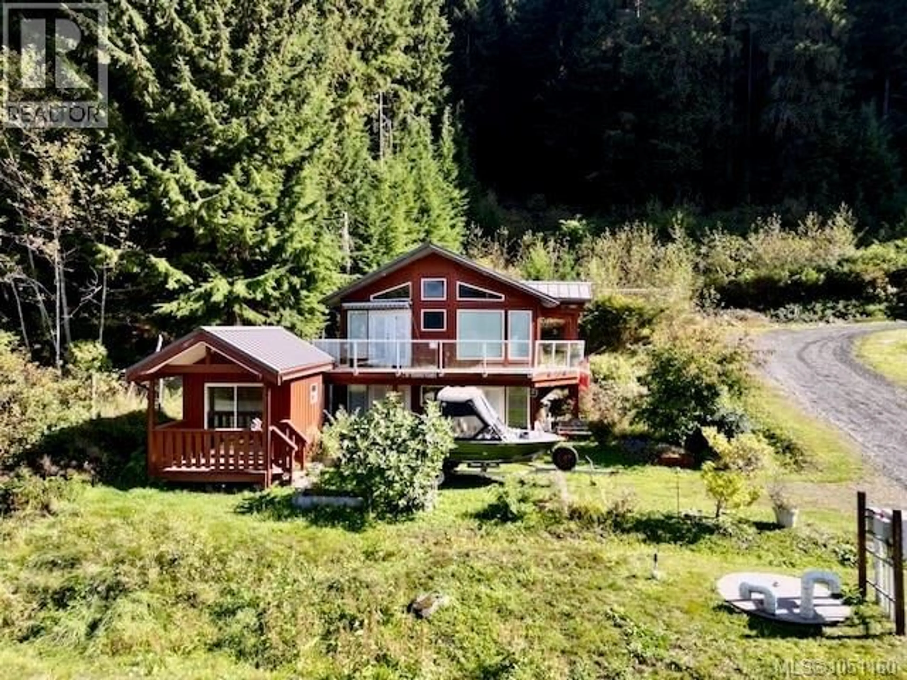 A pic from outside/outdoor area/front of a property/back of a property/a pic from drone, unknown for 8 COPPER CRESCENT, Port Alice British Columbia V0N2N0