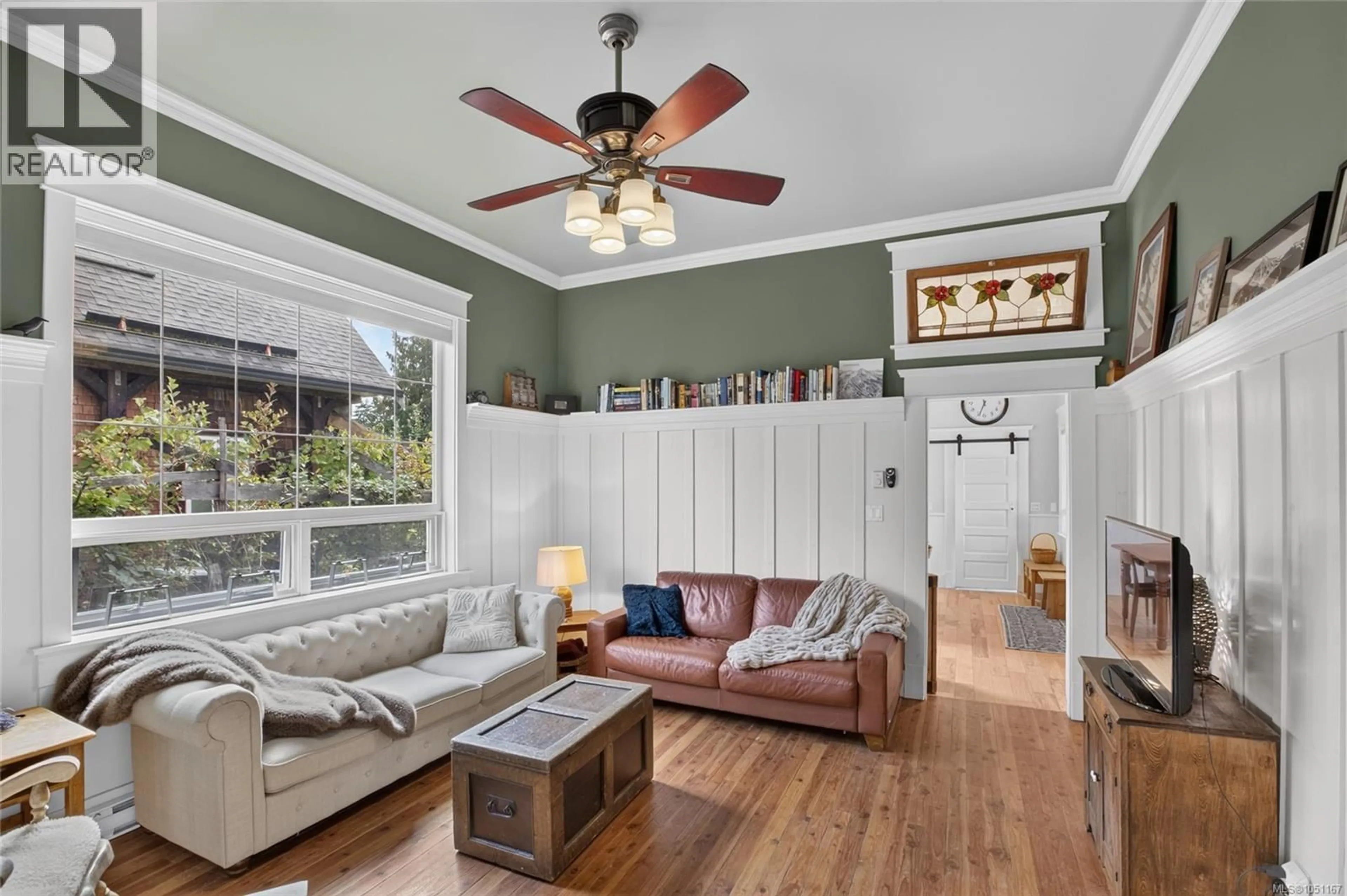 Living room with furniture, unknown for 2737 DERWENT AVENUE, Cumberland British Columbia V0R1S0