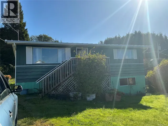 131 CEDAR STREET, Alert Bay 2