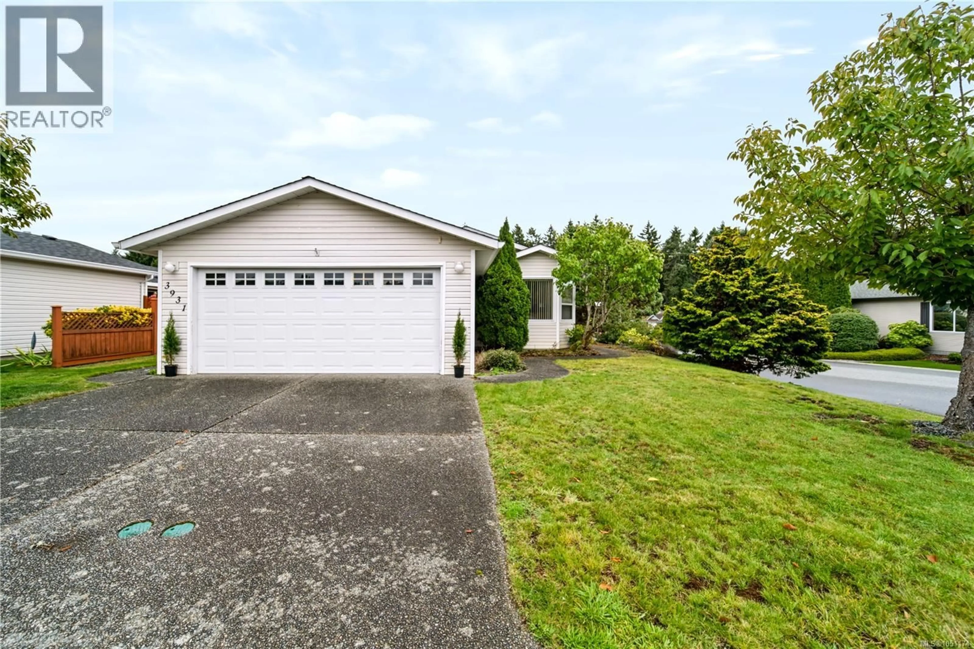 Home with vinyl exterior material, street for 3931 EXCALIBUR STREET, Nanaimo British Columbia V9T6B9