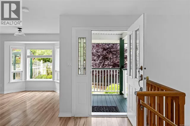 3104 DOLPHIN DRIVE, Nanoose Bay 3