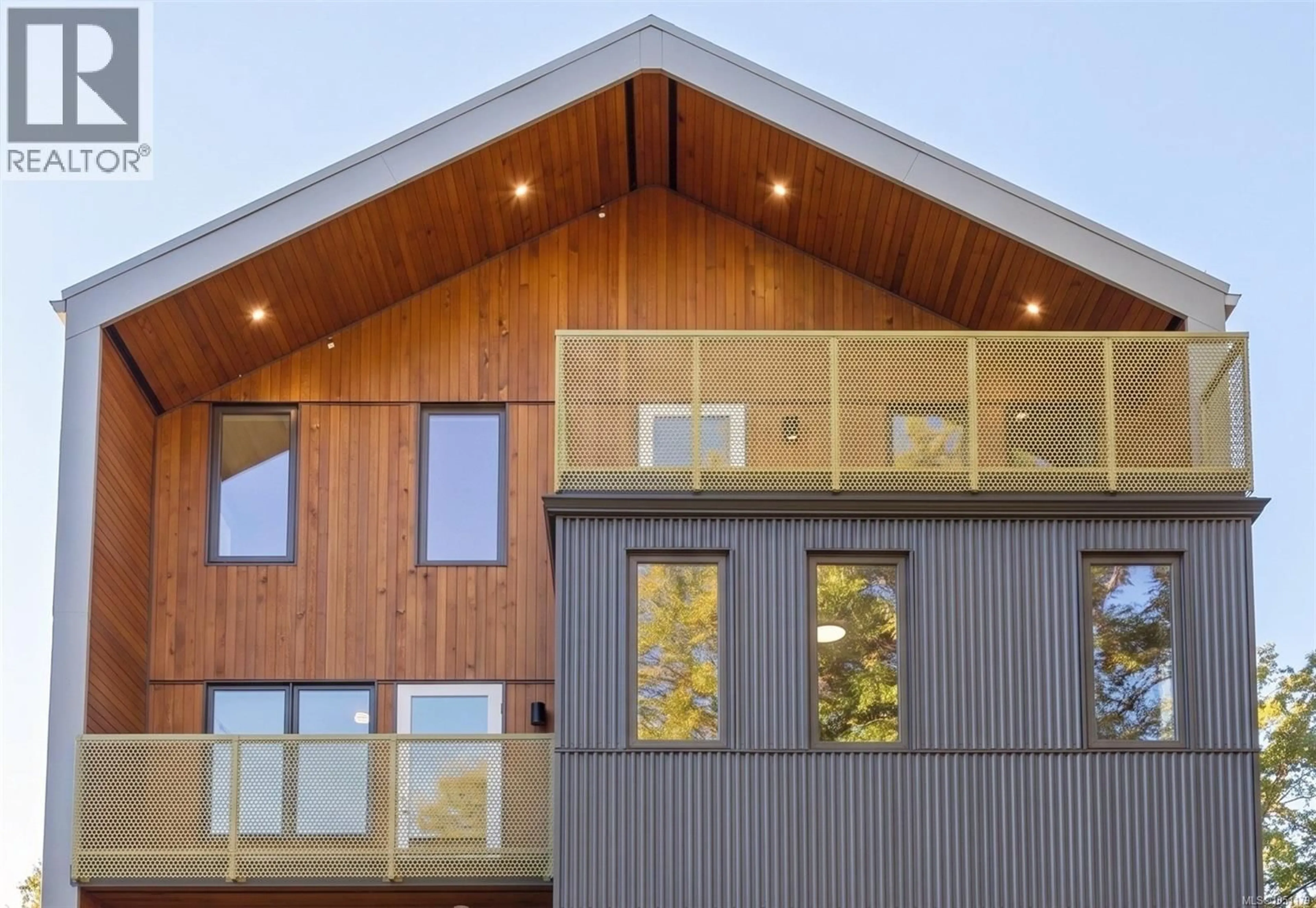 Home with vinyl exterior material, building for 2 - 1721 ADANAC STREET, Victoria British Columbia V8R2C4