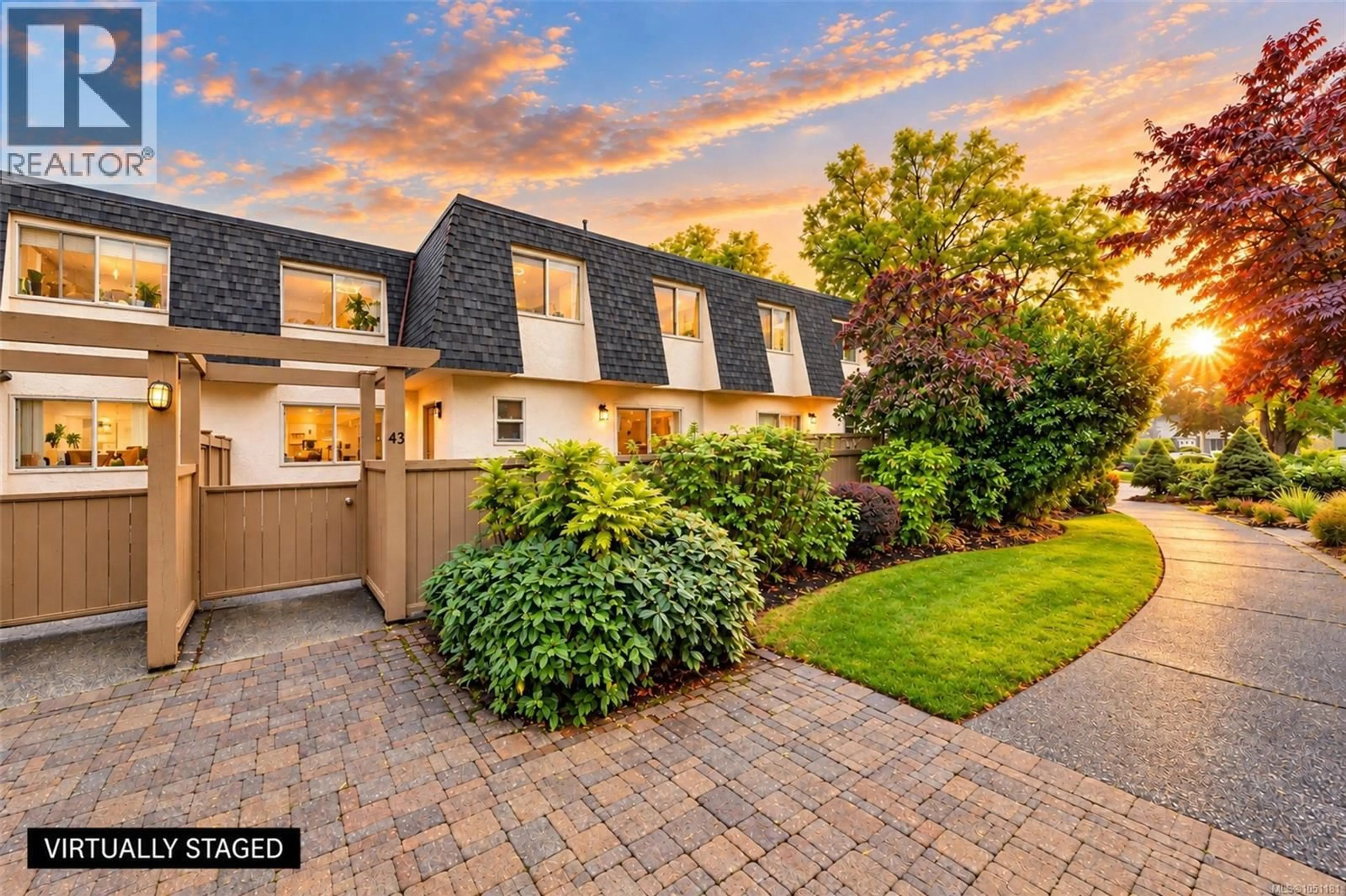 Unknown for 43 - 4061 LARCHWOOD DRIVE, Saanich British Columbia V8N4P1