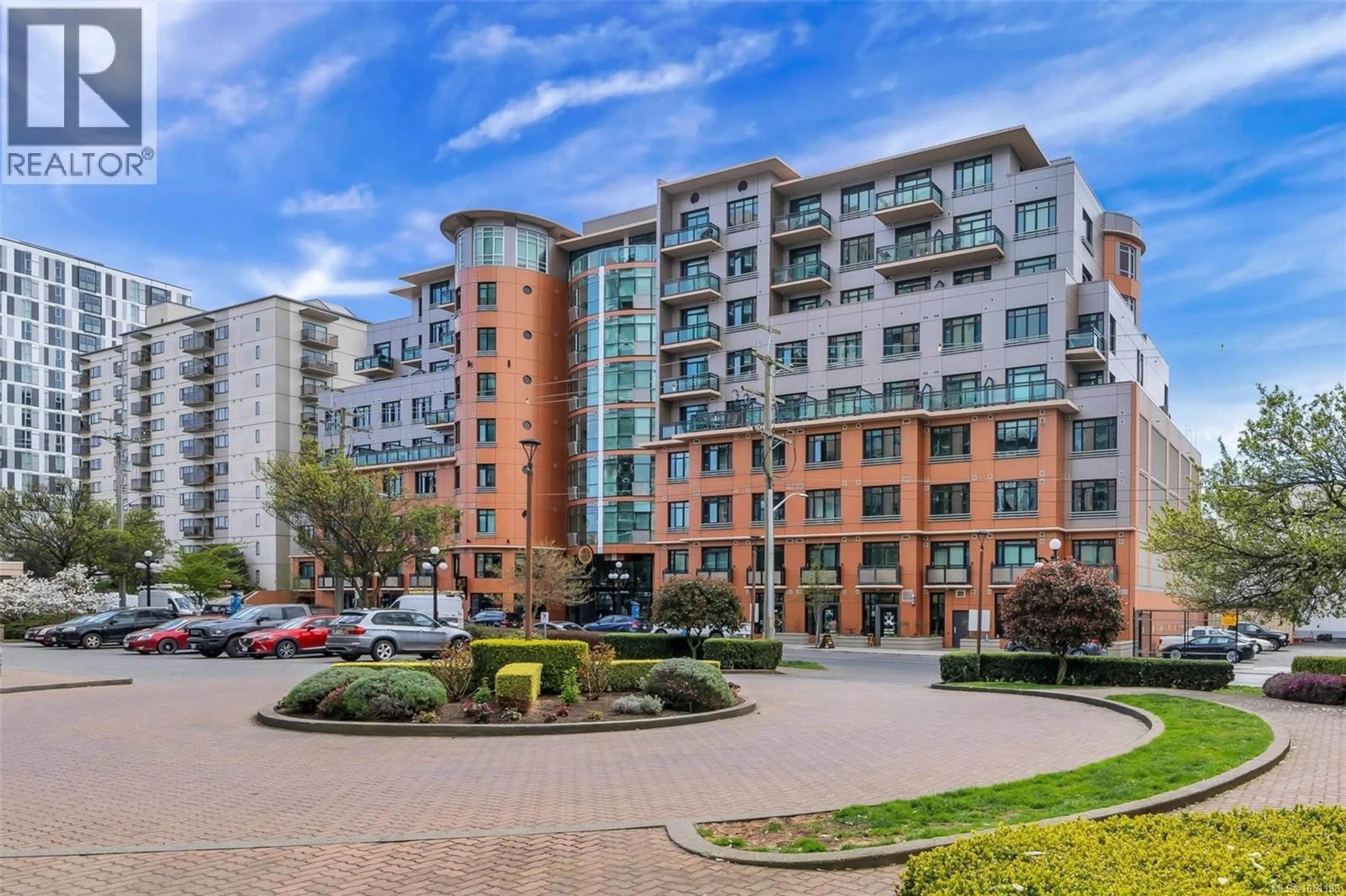 A pic from outside/outdoor area/front of a property/back of a property/a pic from drone, unknown for 707 - 1029 VIEW STREET, Victoria British Columbia V8V4Y3