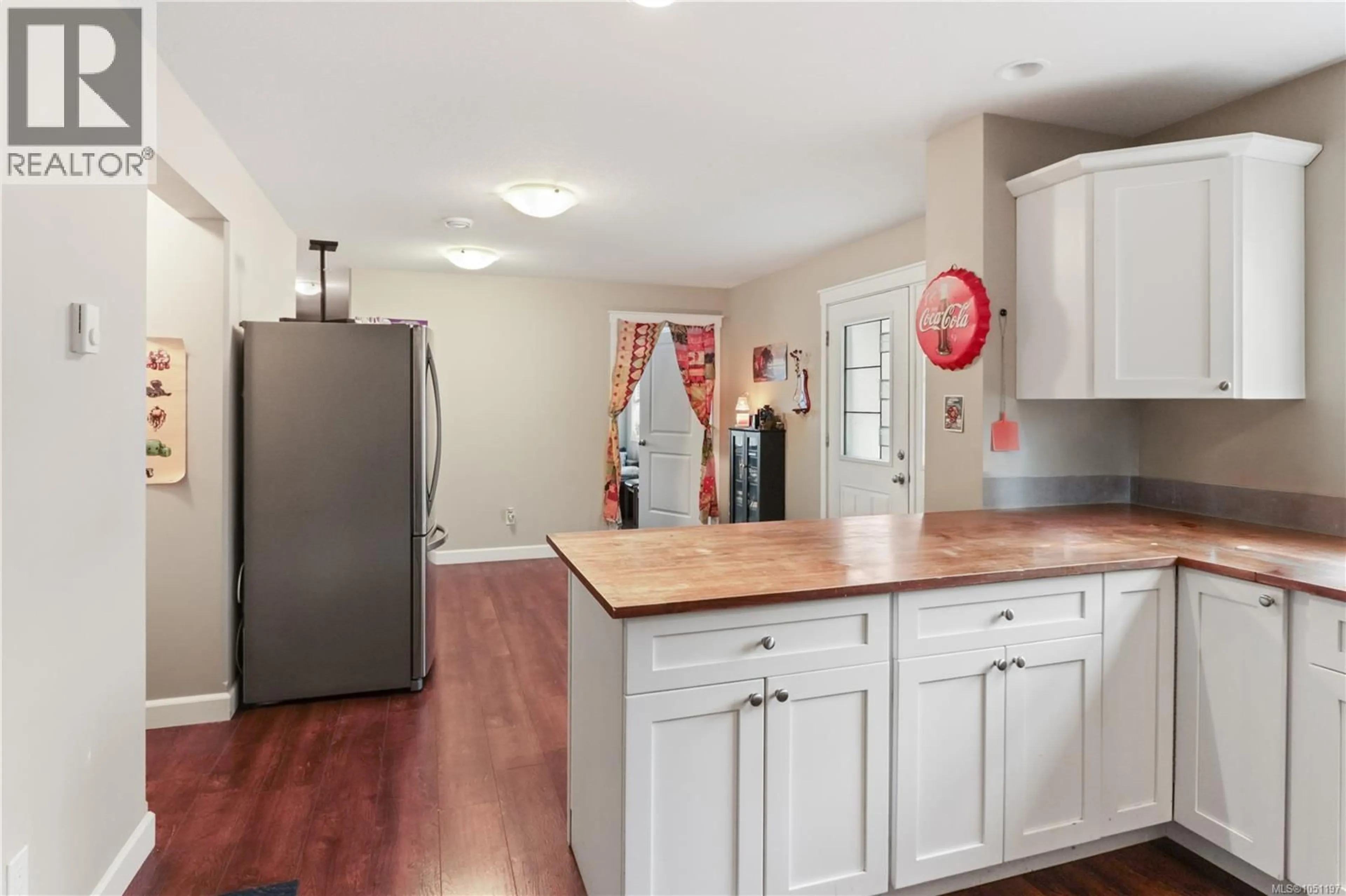 Open concept kitchen, unknown for 648 ALYSSA PLACE, Nanaimo British Columbia V9R0H4