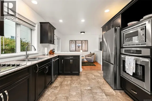 2859 ROYAL VISTA WAY, Courtenay 3