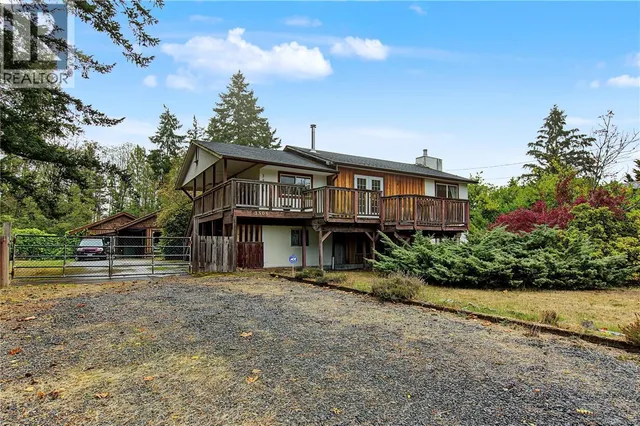 3505 HARRIS CRESCENT, Qualicum Beach 2