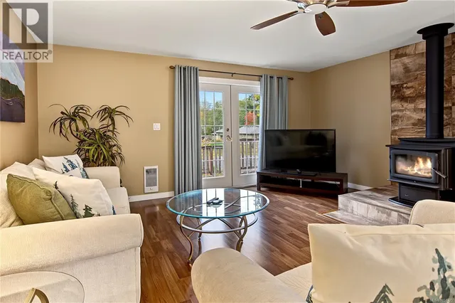 3505 HARRIS CRESCENT, Qualicum Beach 4
