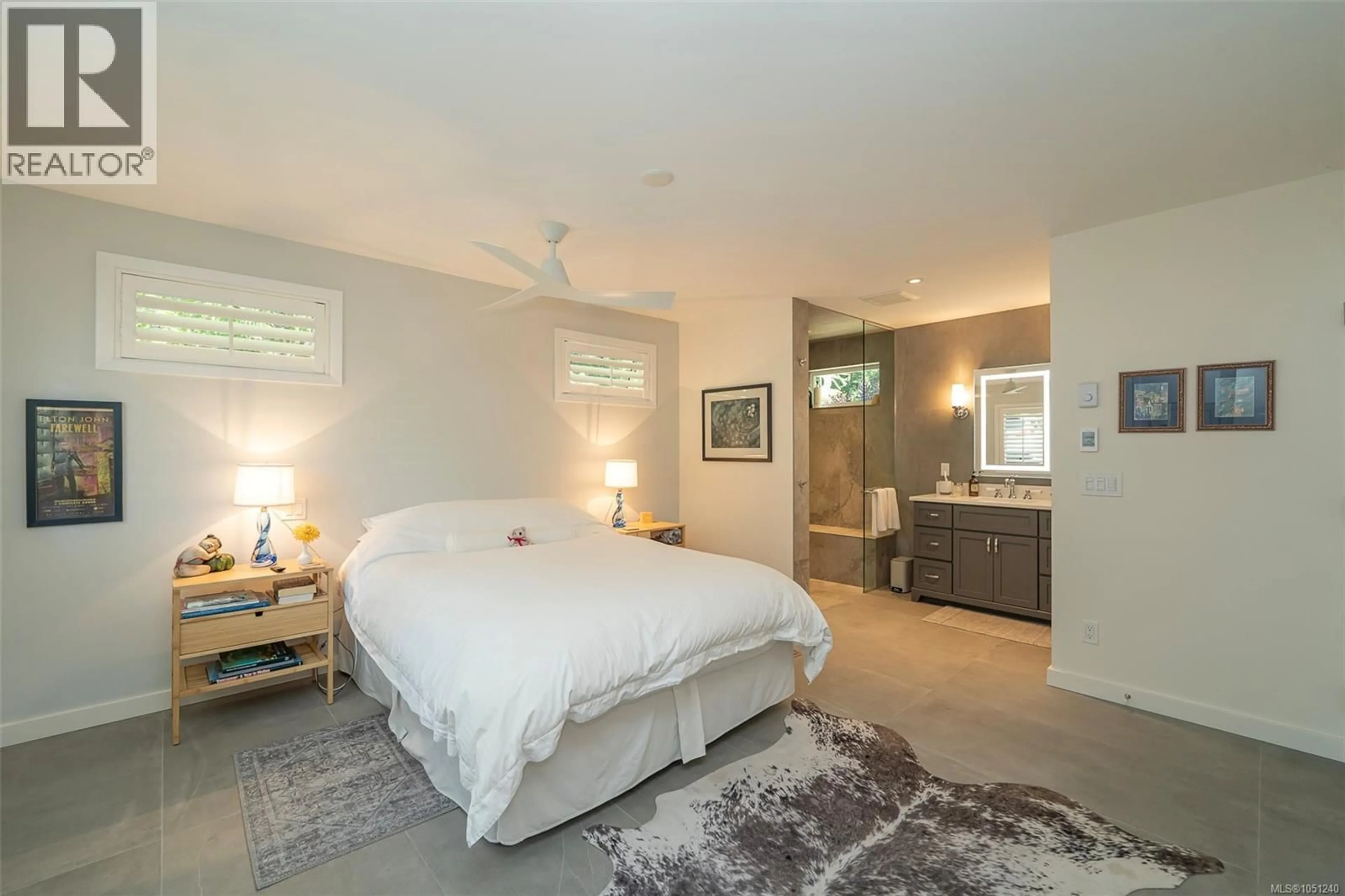 Bedroom with bed, unknown for 129 SUNSET DRIVE, Salt Spring British Columbia V8K1L3