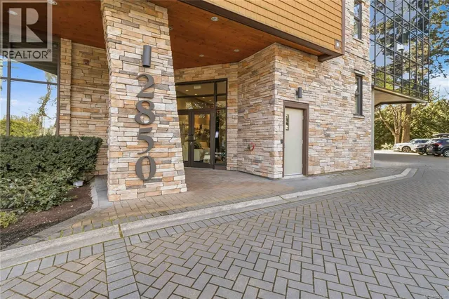 301 - 2850 ALDWYND ROAD, Langford 5
