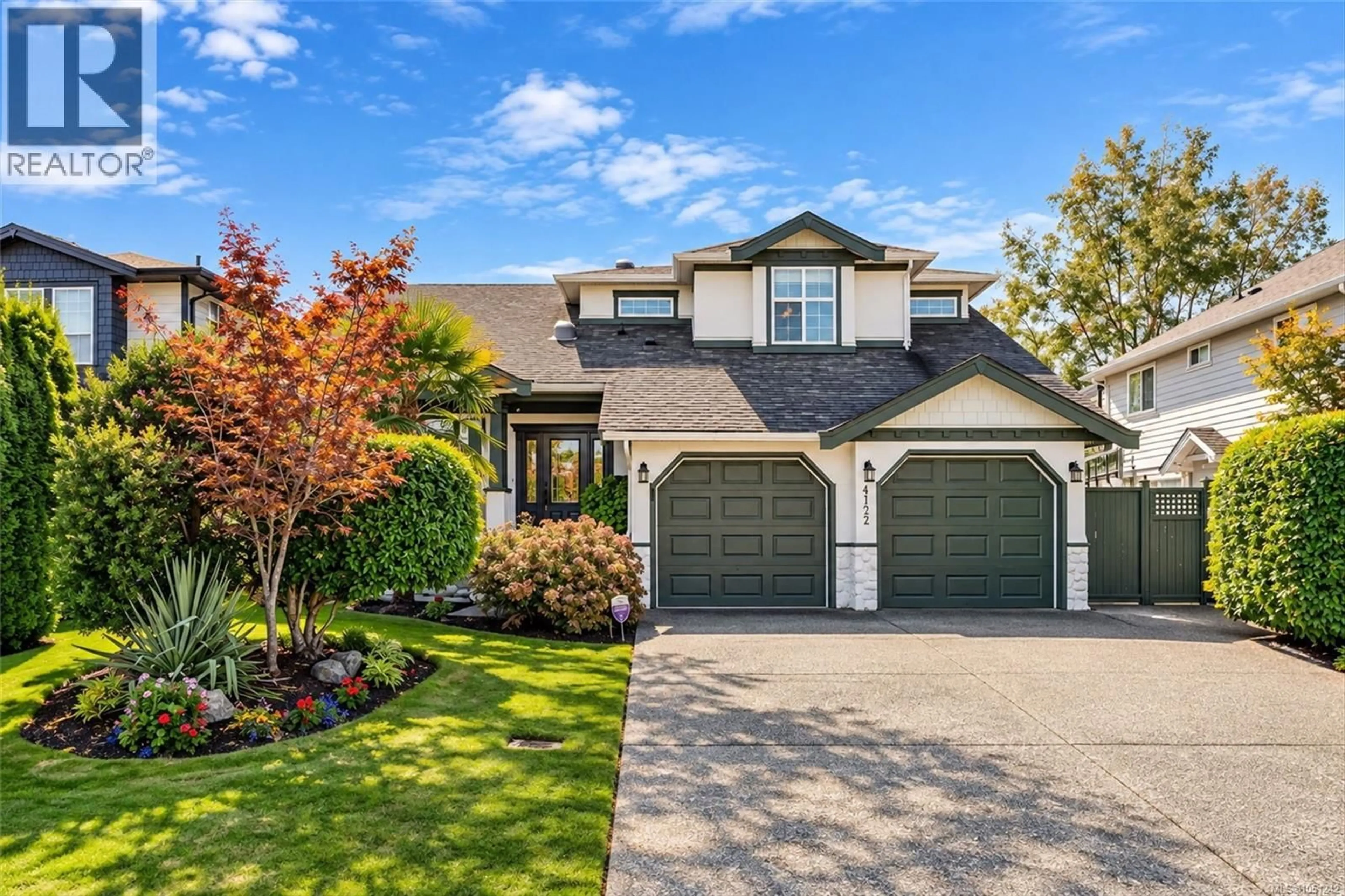 Home with vinyl exterior material, street for 4122 HATFIELD ROAD, Saanich British Columbia V8Z7H4