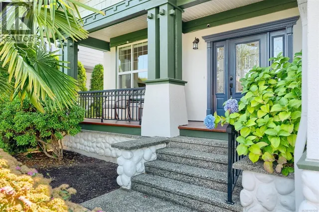 4122 HATFIELD ROAD, Saanich 5