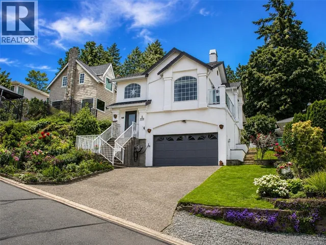 2 - 709 LUSCOMBE PLACE, Esquimalt 2
