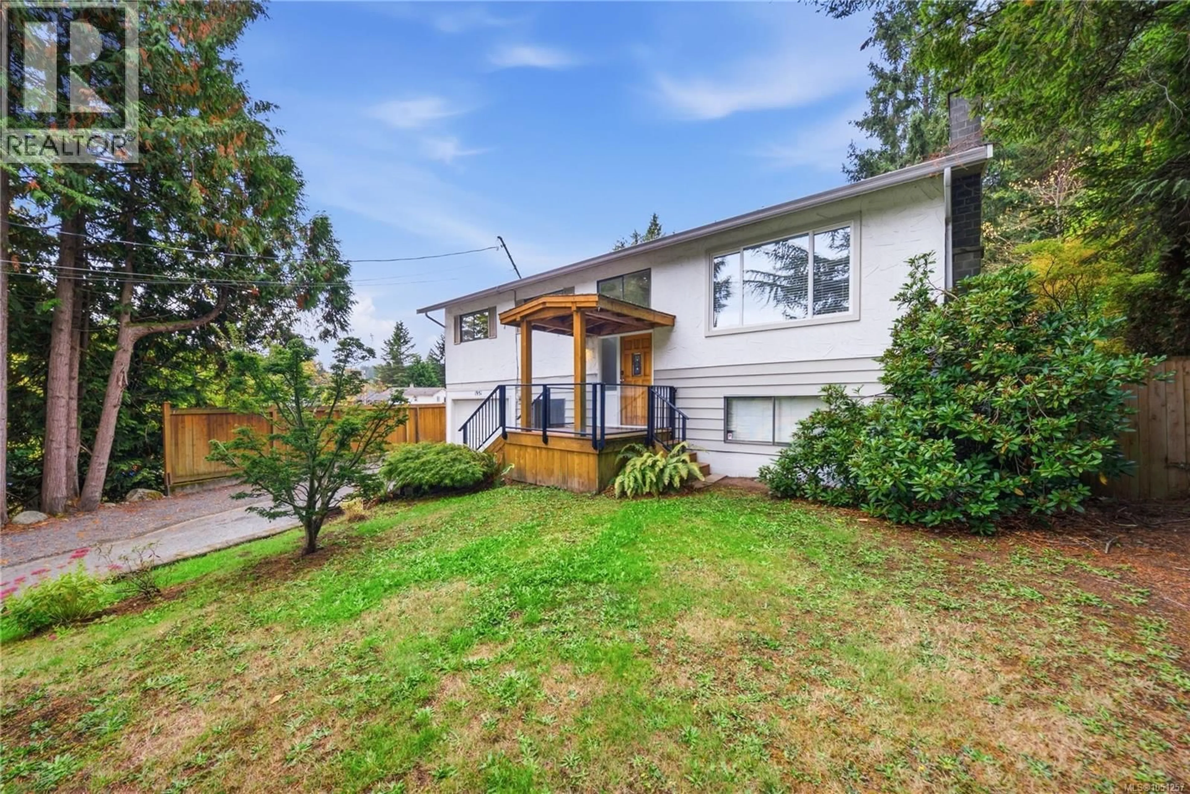 Home with vinyl exterior material, street for 1951 SZASZ DRIVE, Nanaimo British Columbia V9X1B9