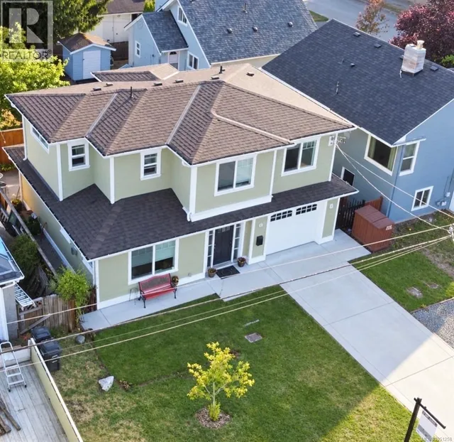 57 SIMS AVENUE, Saanich 2