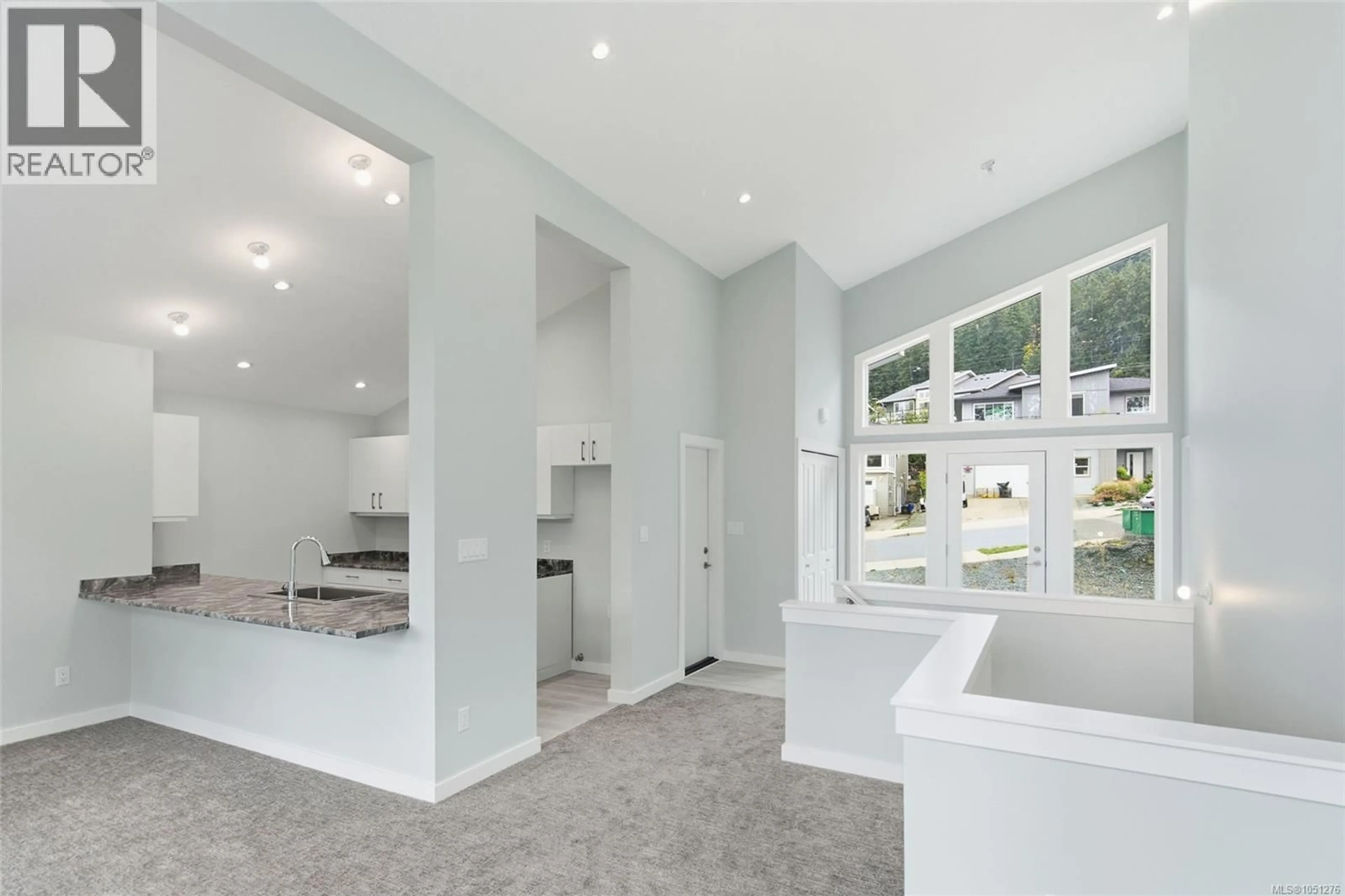 Contemporary bathroom, ceramic/tile floor for 124 RAY KNIGHT DRIVE, Ladysmith British Columbia V9G0B8