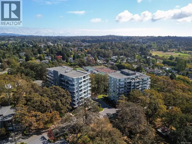 703 - 4011 RAINBOW HILL LANE, Saanich 3