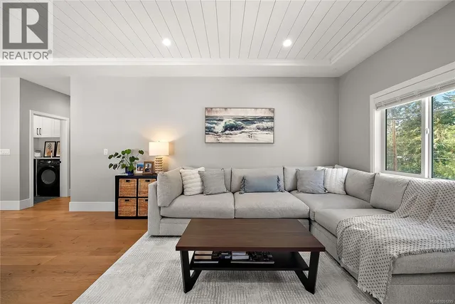 649 FREDERIC ROAD, Langford 5