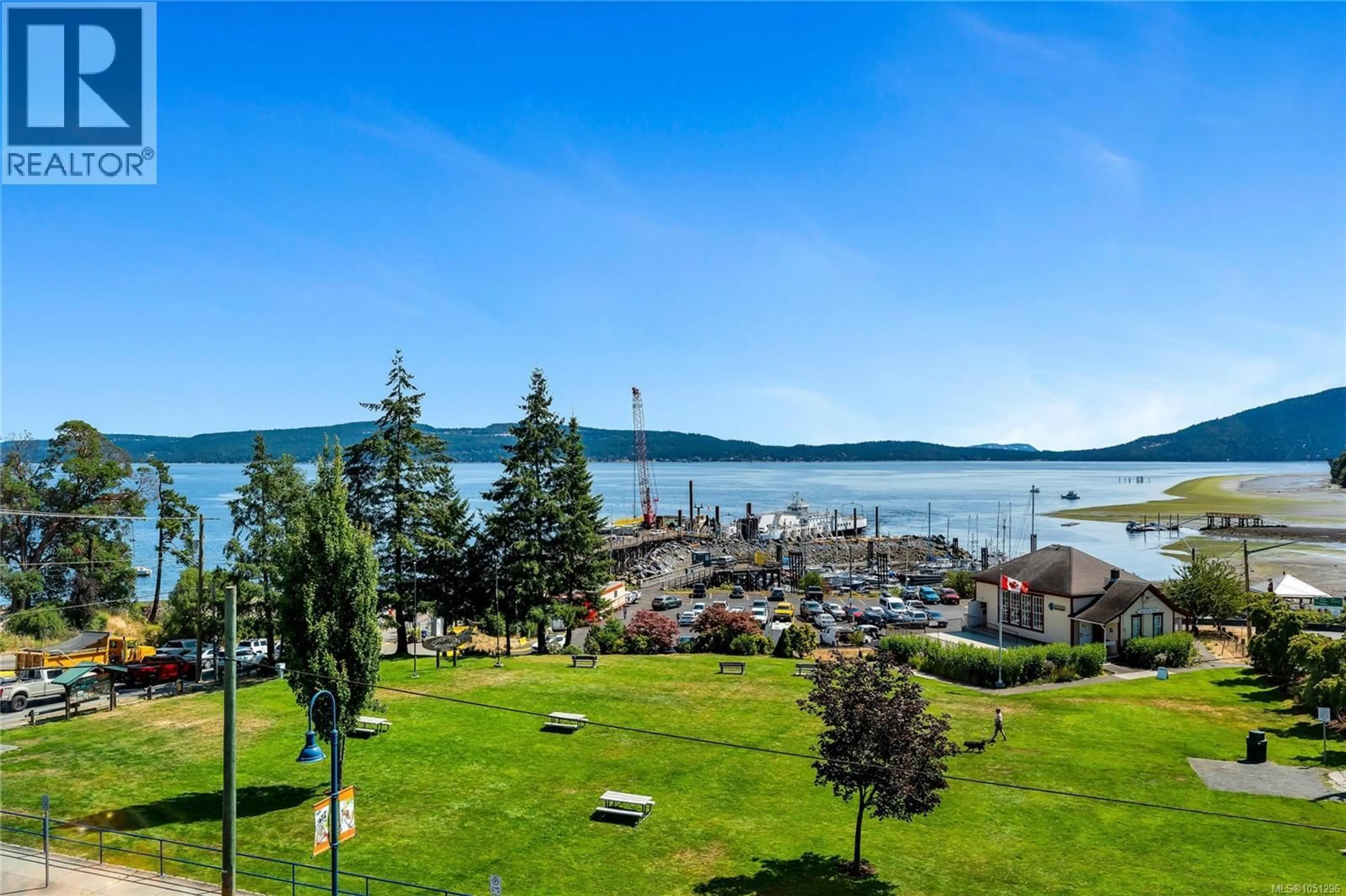 A pic from outside/outdoor area/front of a property/back of a property/a pic from drone, water/lake/river/ocean view for 304 - 1533 JOAN AVENUE, Crofton British Columbia V0R1R0