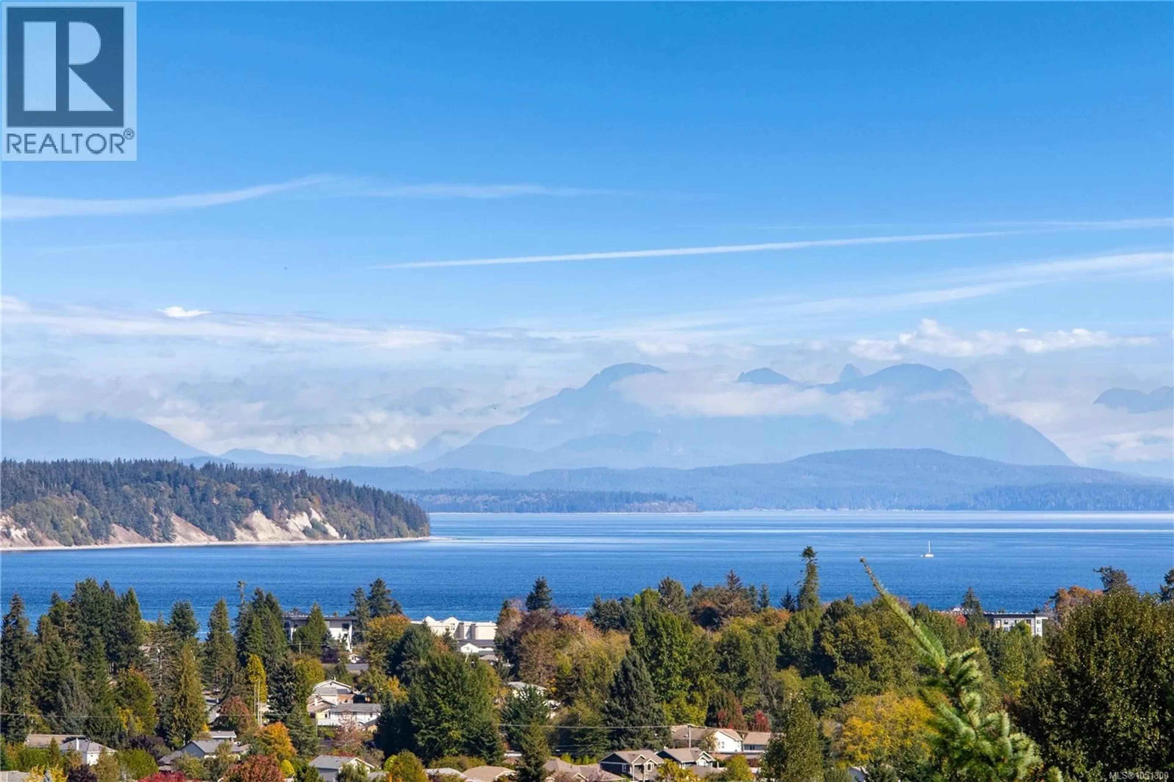 A pic from outside/outdoor area/front of a property/back of a property/a pic from drone, water/lake/river/ocean view for 696 PACIFIC HEIGHTS LANE, Campbell River British Columbia V9H0A6