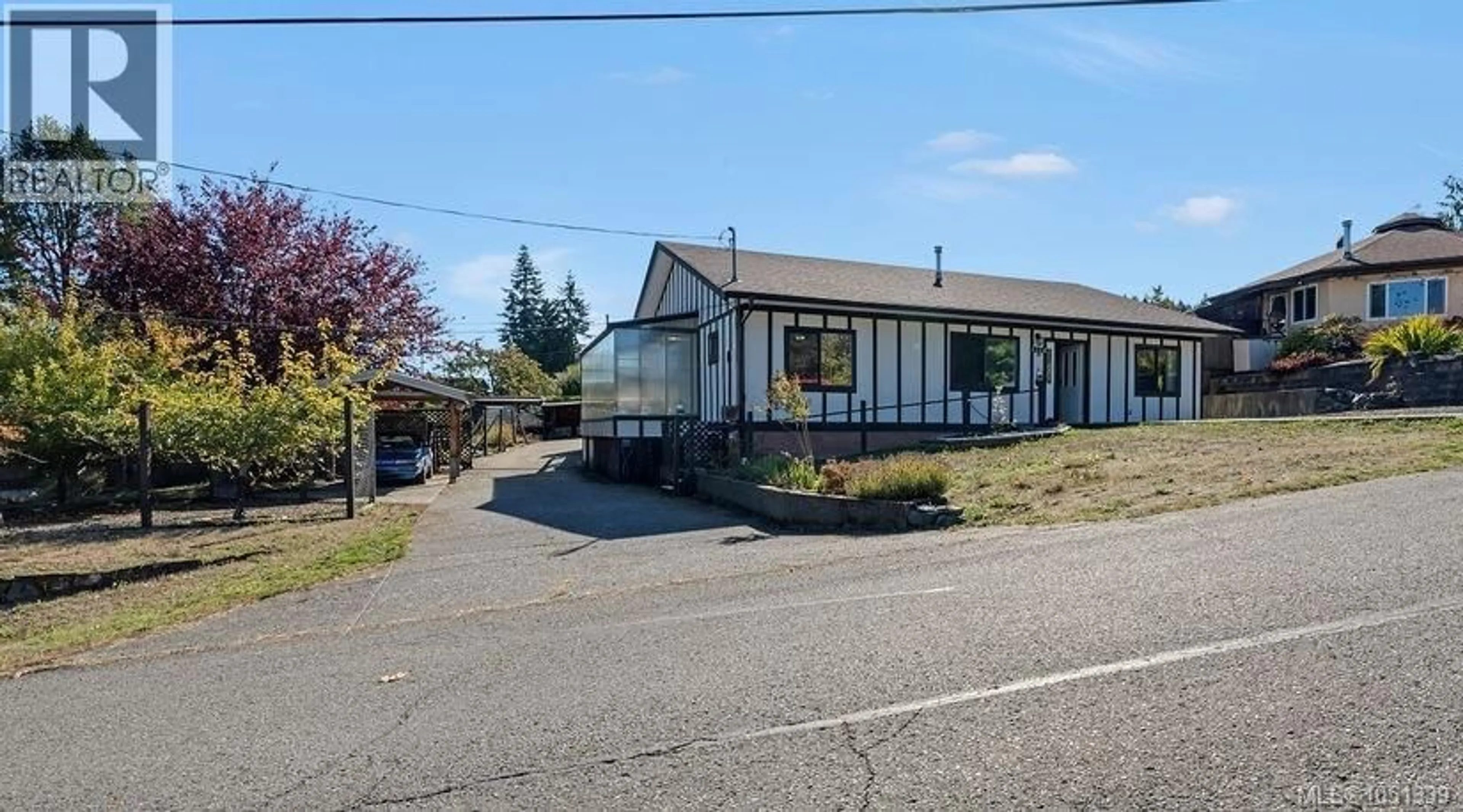 A pic from outside/outdoor area/front of a property/back of a property/a pic from drone, street for 3234 DOUGLAS STREET, Chemainus British Columbia V0R1K2