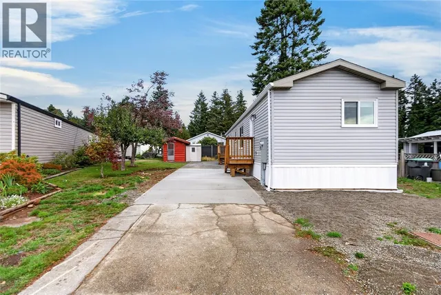 2104 PEMBERTON PLACE, Comox 2
