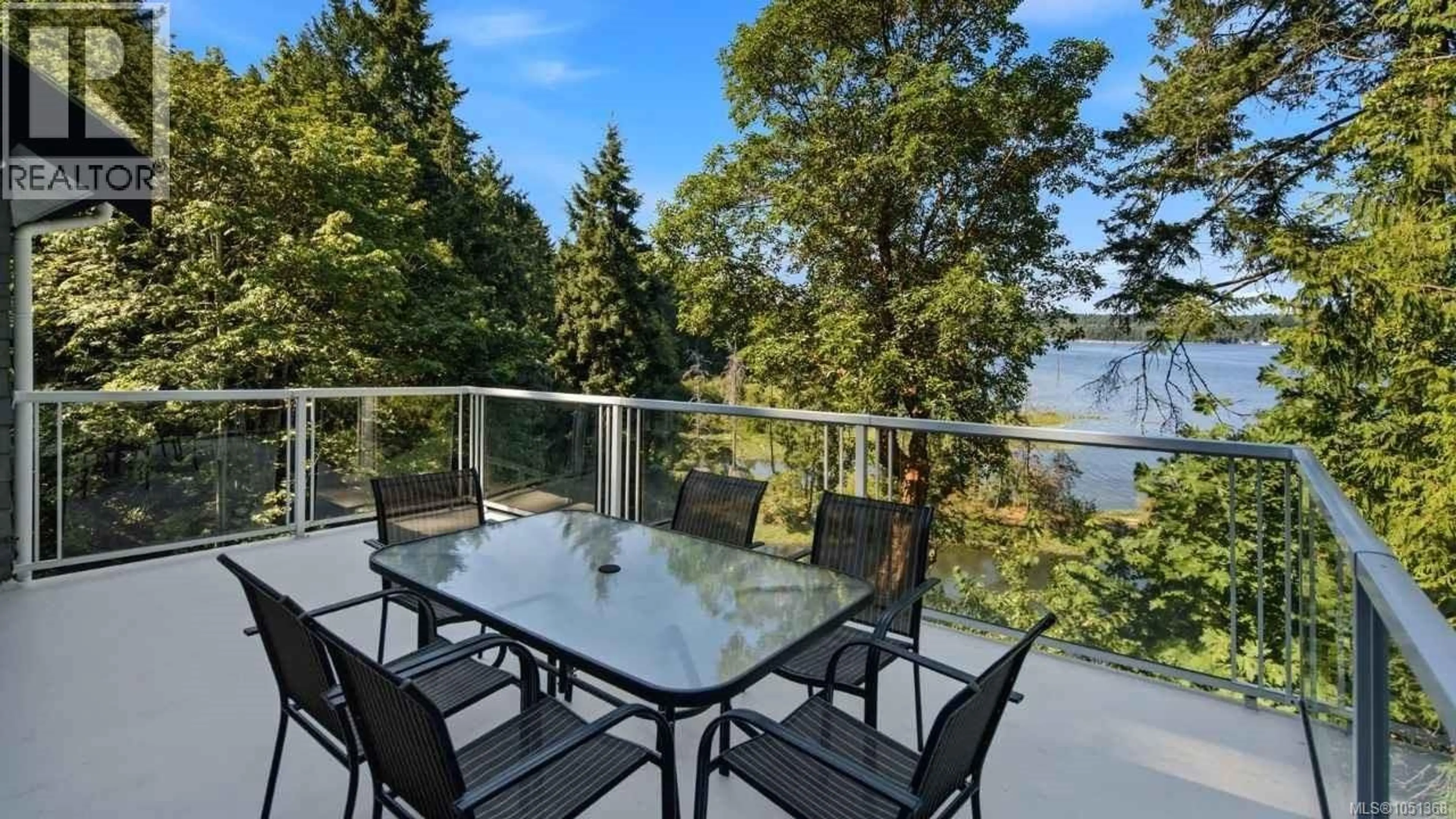 Patio, water/lake/river/ocean view for 302 ROLAND ROAD, Ladysmith British Columbia V9G1X8