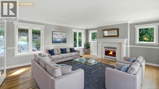 302 ROLAND ROAD, Ladysmith 5