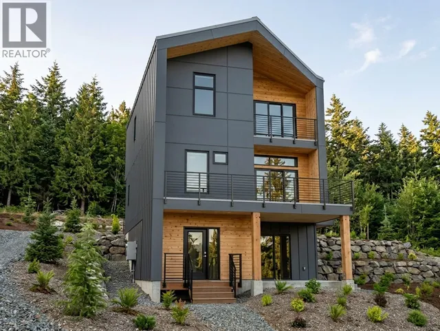 1032 SHORE PINE DRIVE, Ucluelet 3