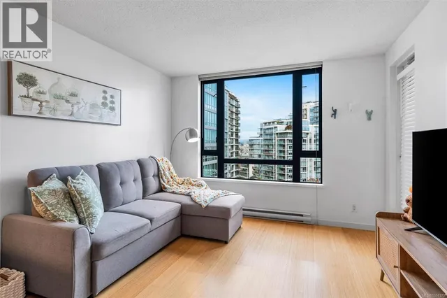 1001 - 751 FAIRFIELD ROAD, Victoria 3