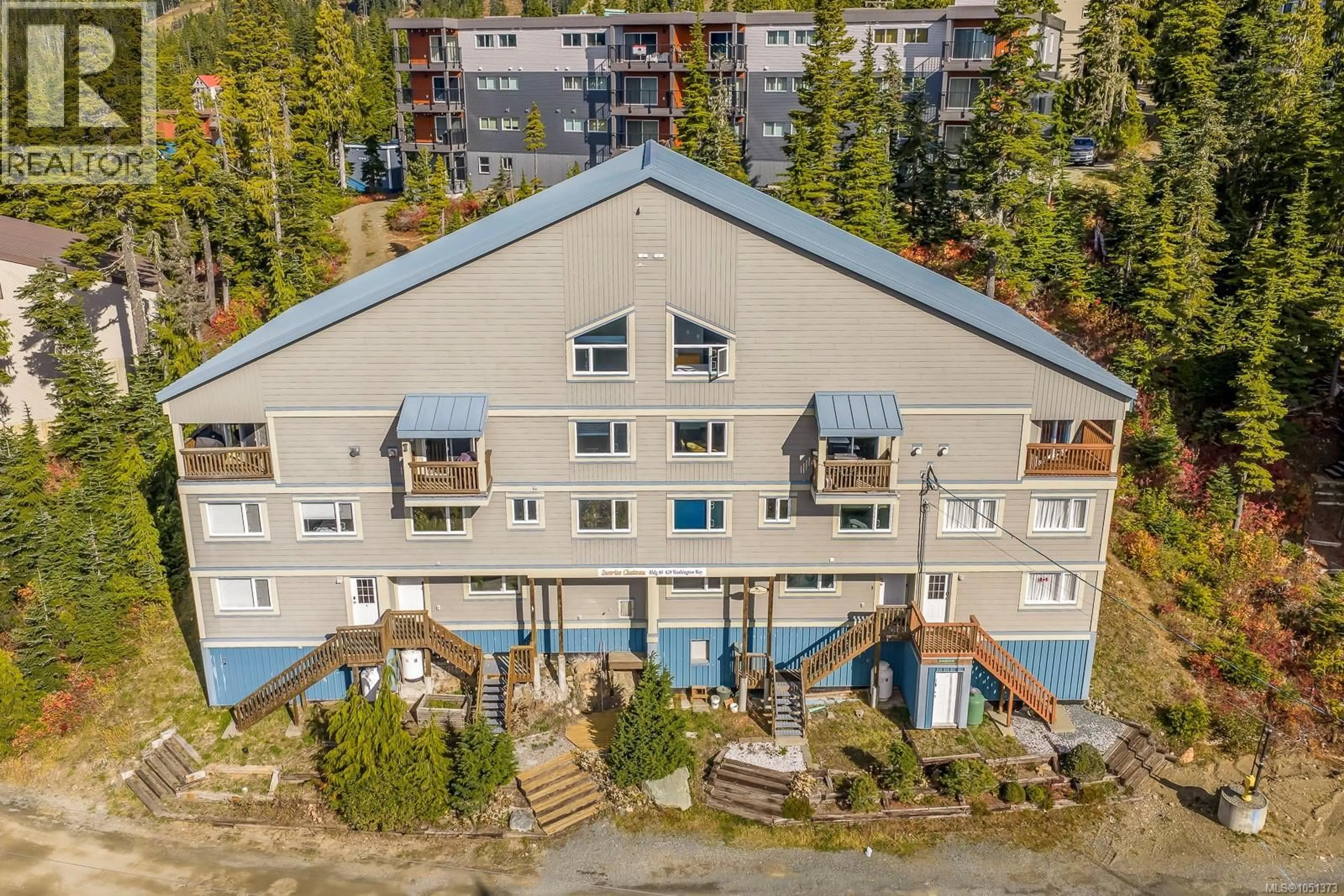 A pic from outside/outdoor area/front of a property/back of a property/a pic from drone, unknown for C - 828 WASHINGTON WAY, Courtenay British Columbia V9J1L0