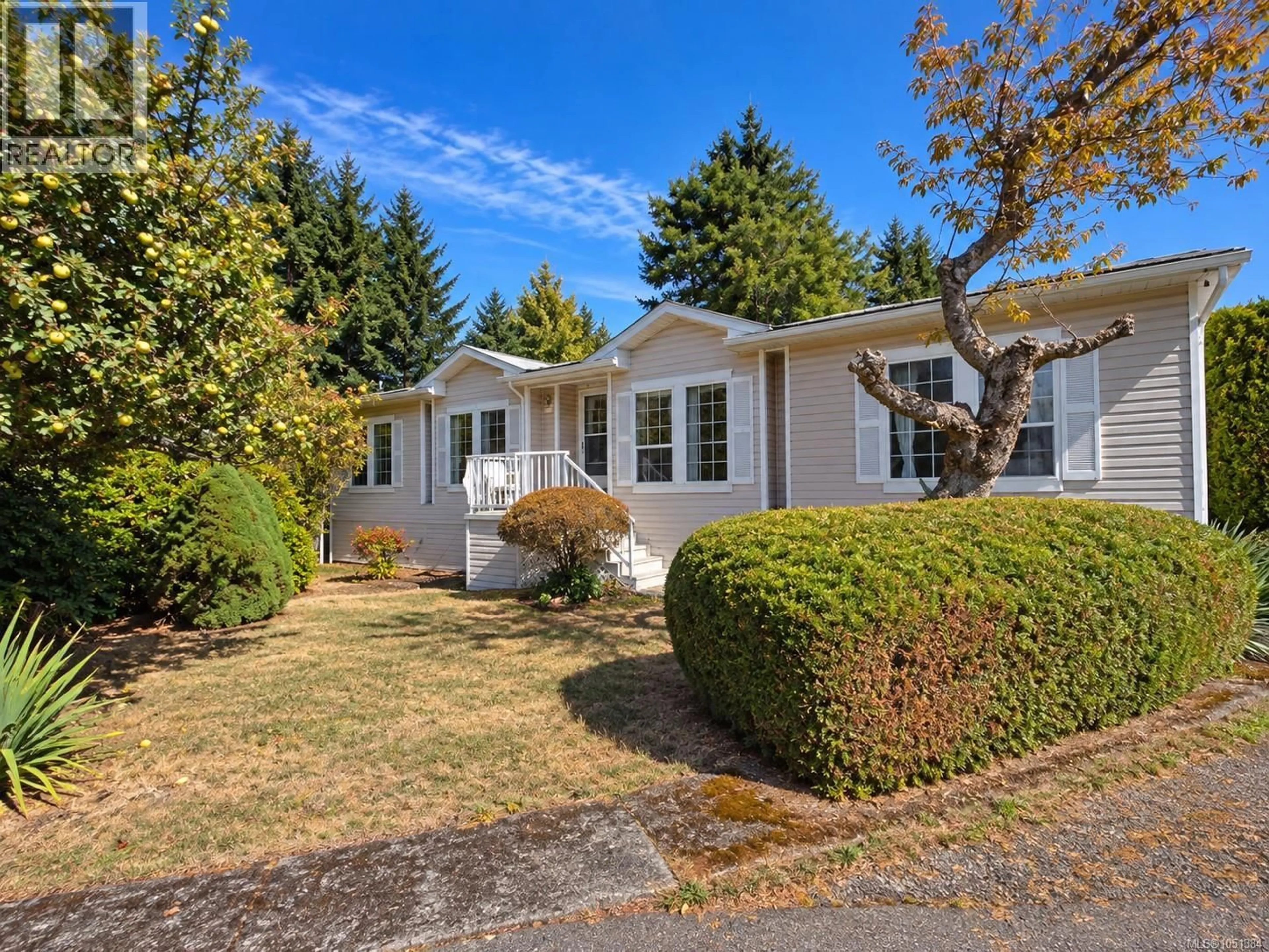 Home with vinyl exterior material, street for 23 - 6820 PARKLANDS PLACE, Lantzville British Columbia V0R2H0