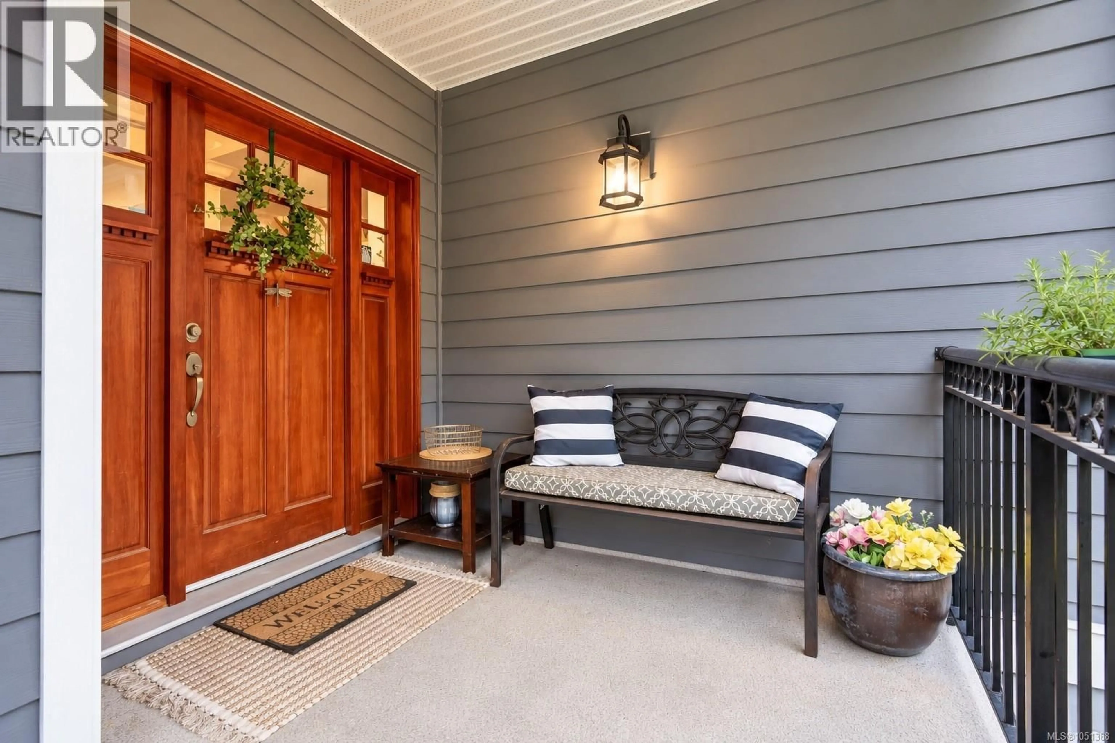 Indoor entryway for 2026 HANNINGTON ROAD, Langford British Columbia V9B6R6