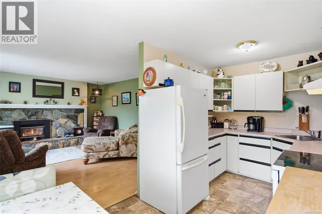 7 - 961 TRUNK ROAD, Duncan 3