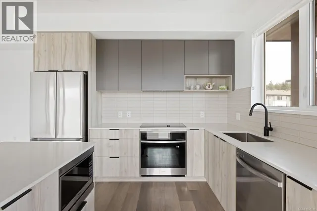 301 - 3564B RYDER HESJEDAL WAY, Colwood 5